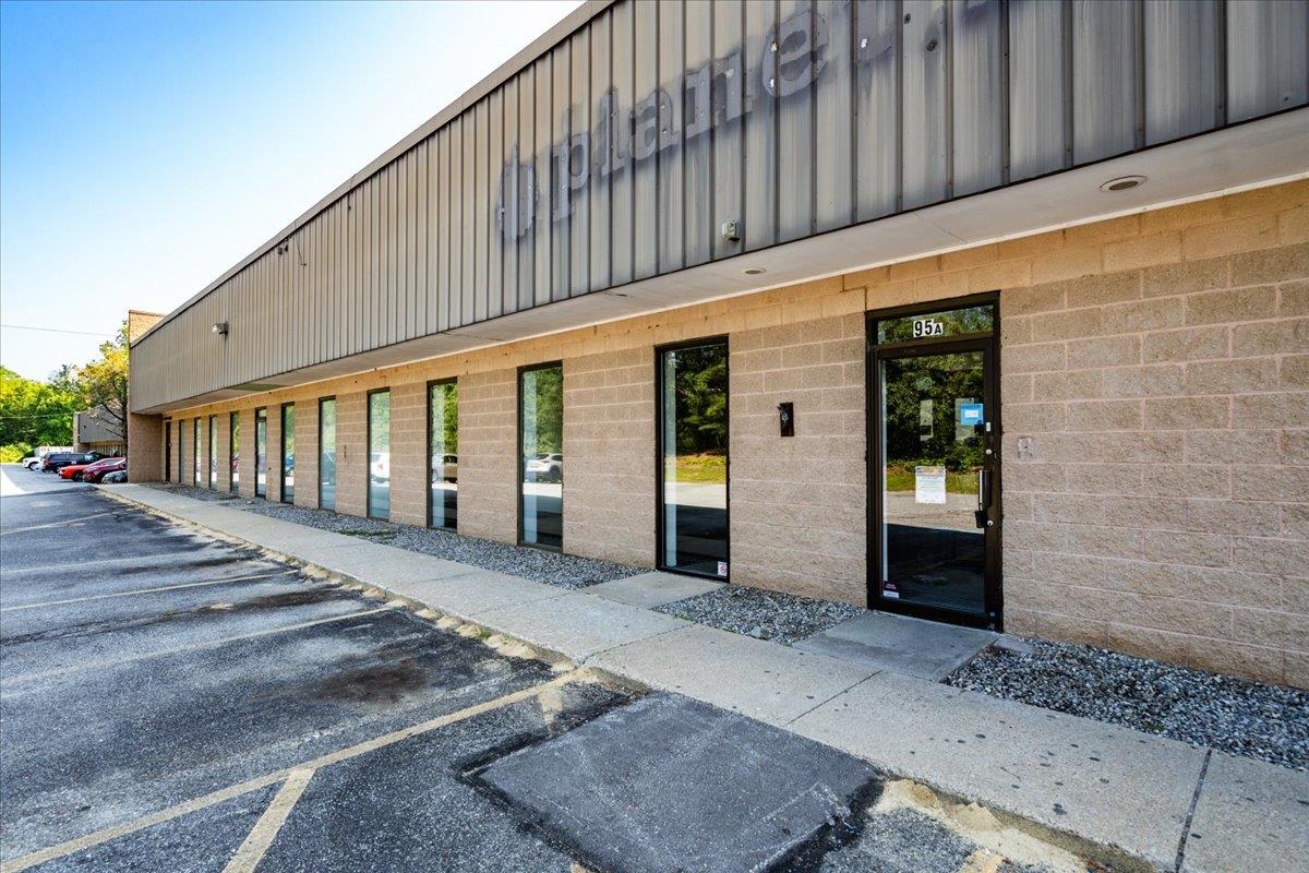 Plaistow, New Hampshire 03865, United States, ,Residential,Active,204678