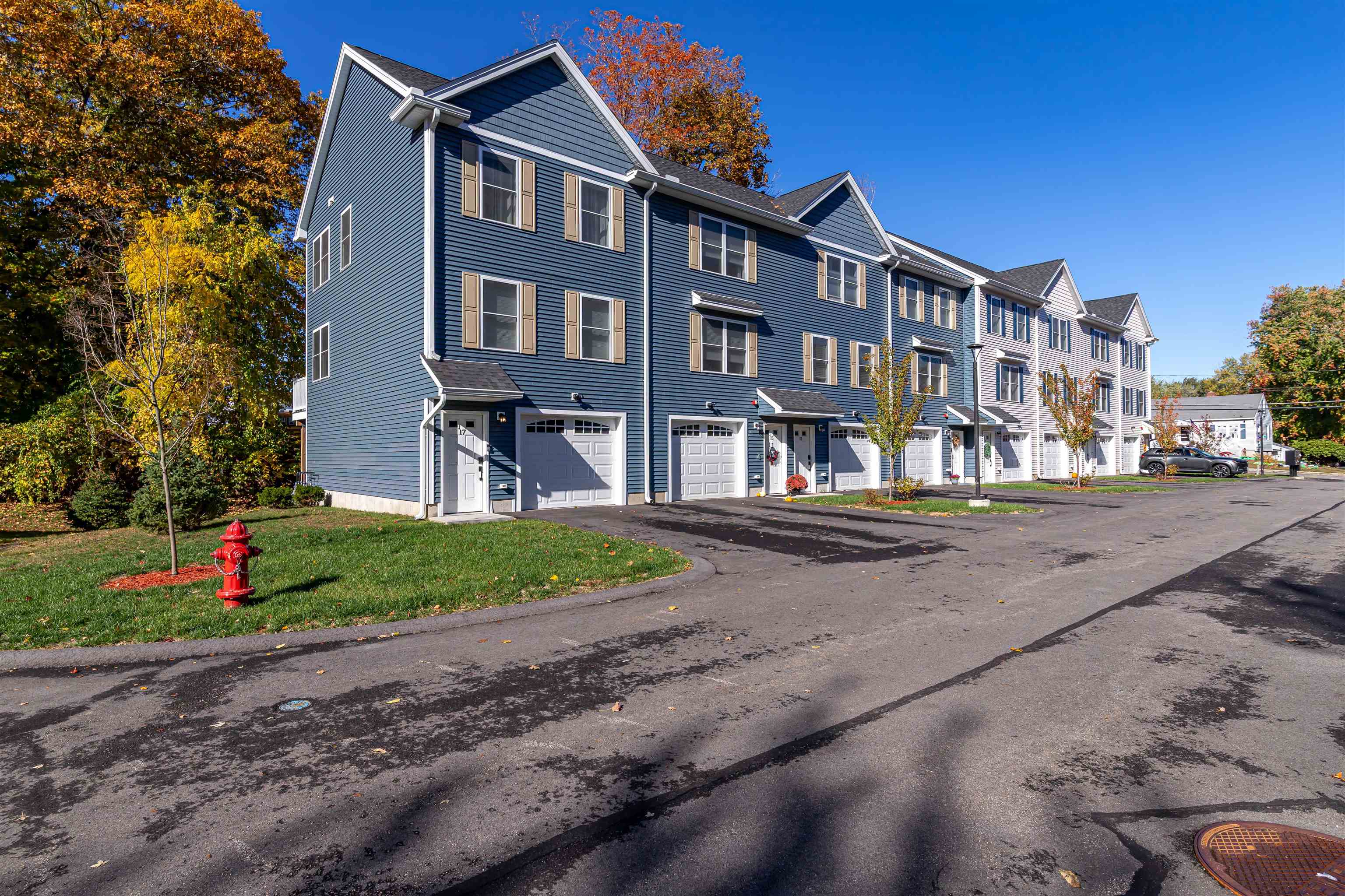 13 Sapphire Lane