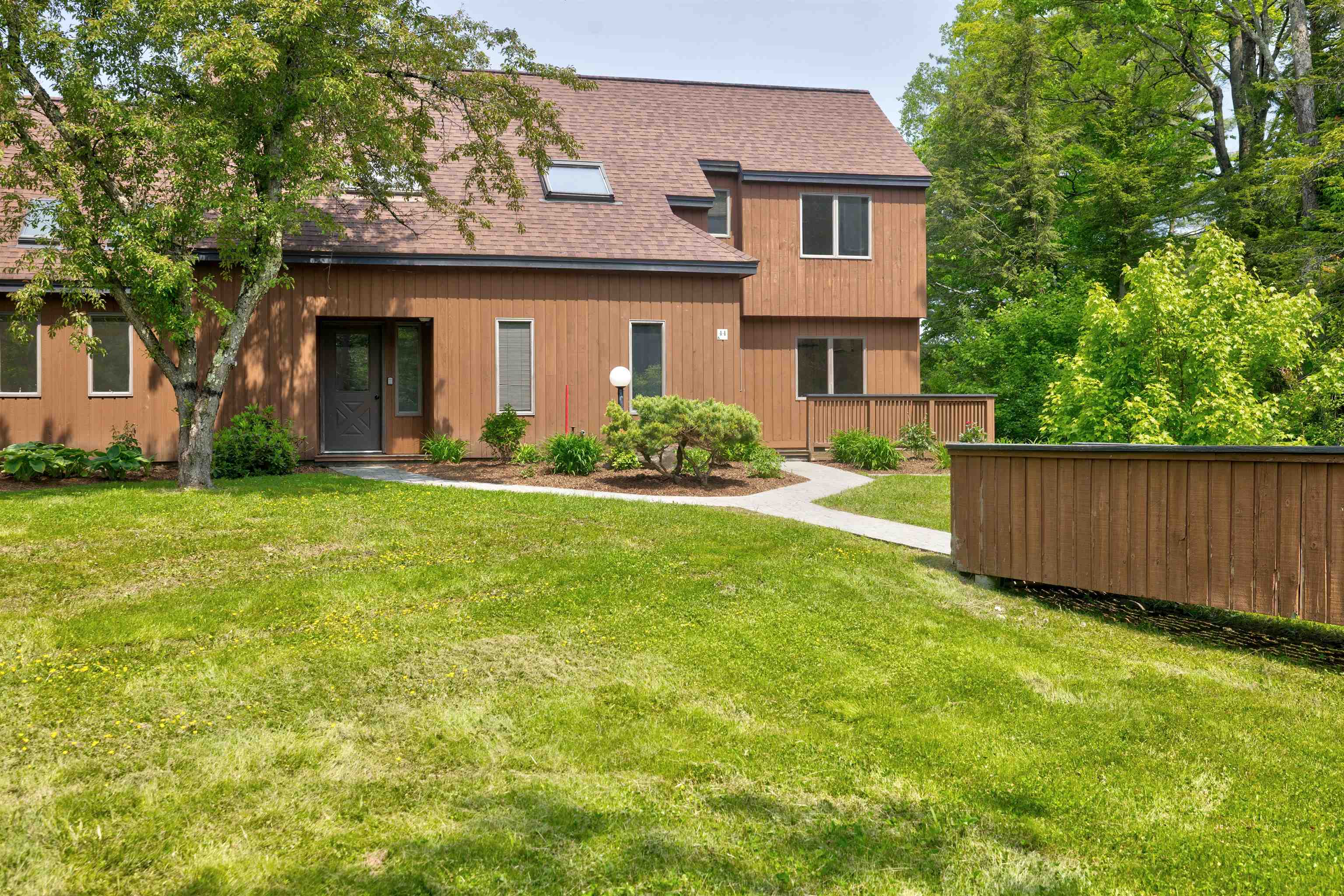 210 Field Road 44