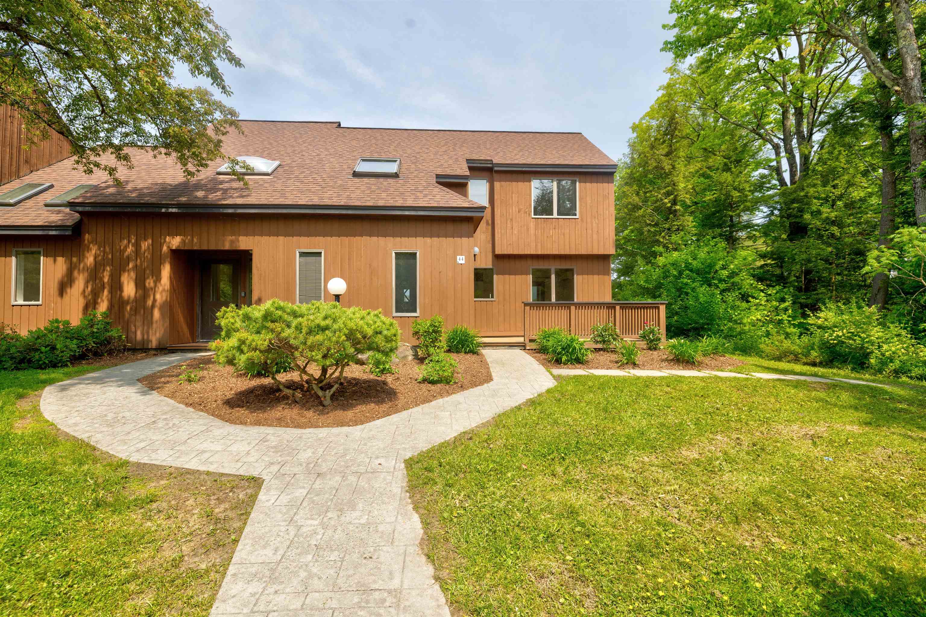 210 Field Road 44