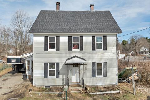 Photo of 7 Maple Street, Farmington, NH 03835 (MLS # 5082703)