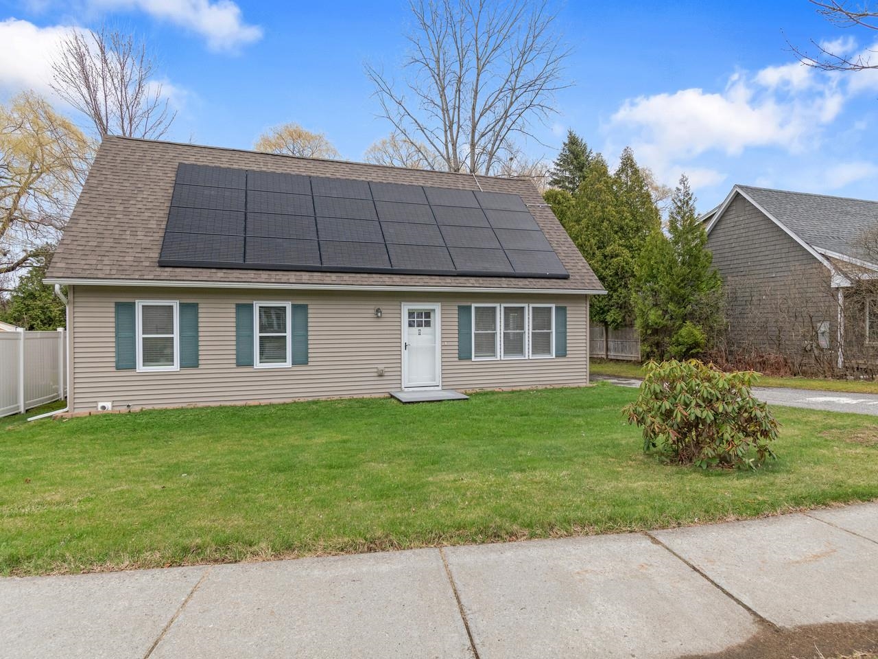 Photo 1 of 44 — 120 Lori Lane, Burlington, VT 05408