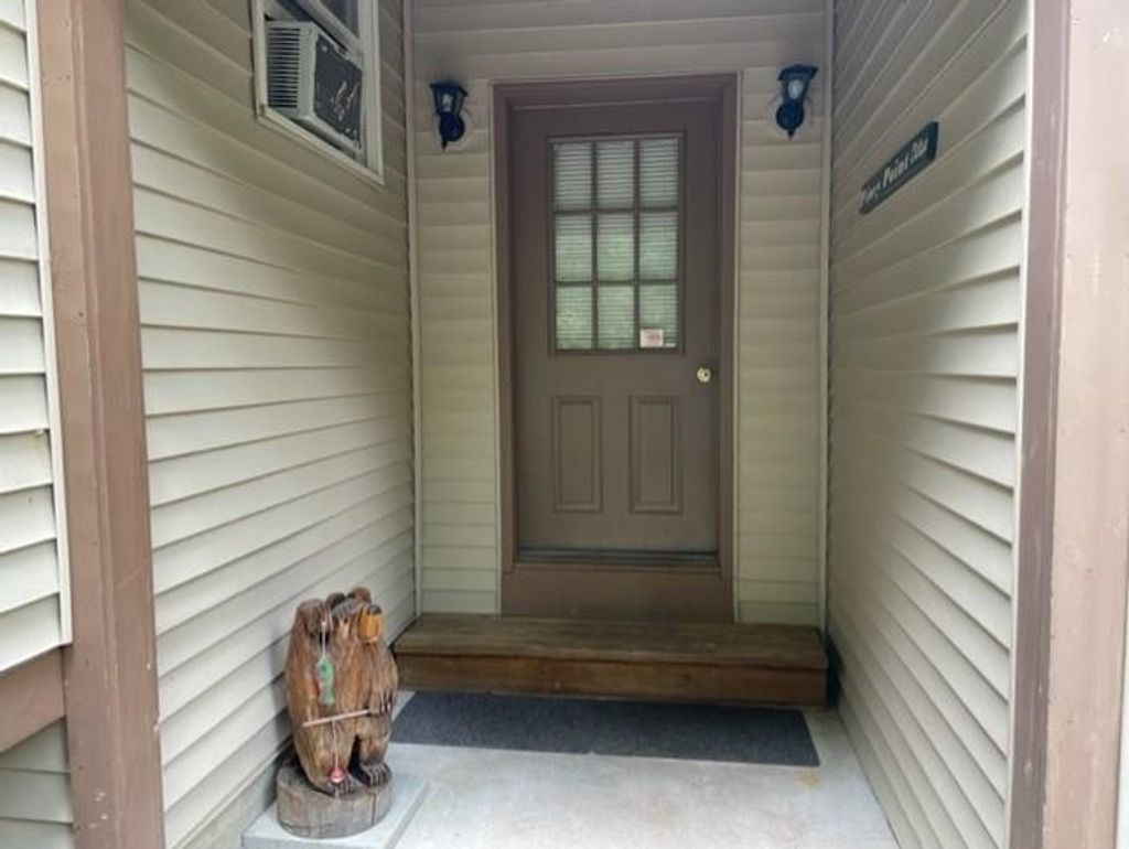 Photo of 43 Piney Point Road, Sunapee, NH 03782 (MLS # 5030344)