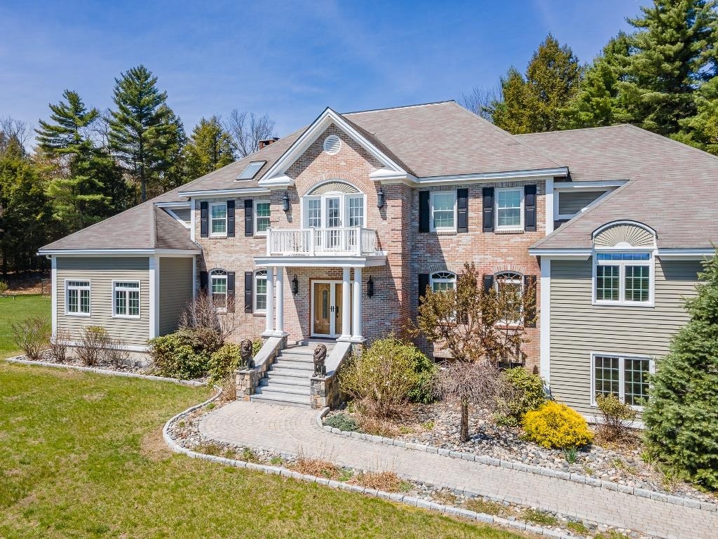 101 Highland Circle