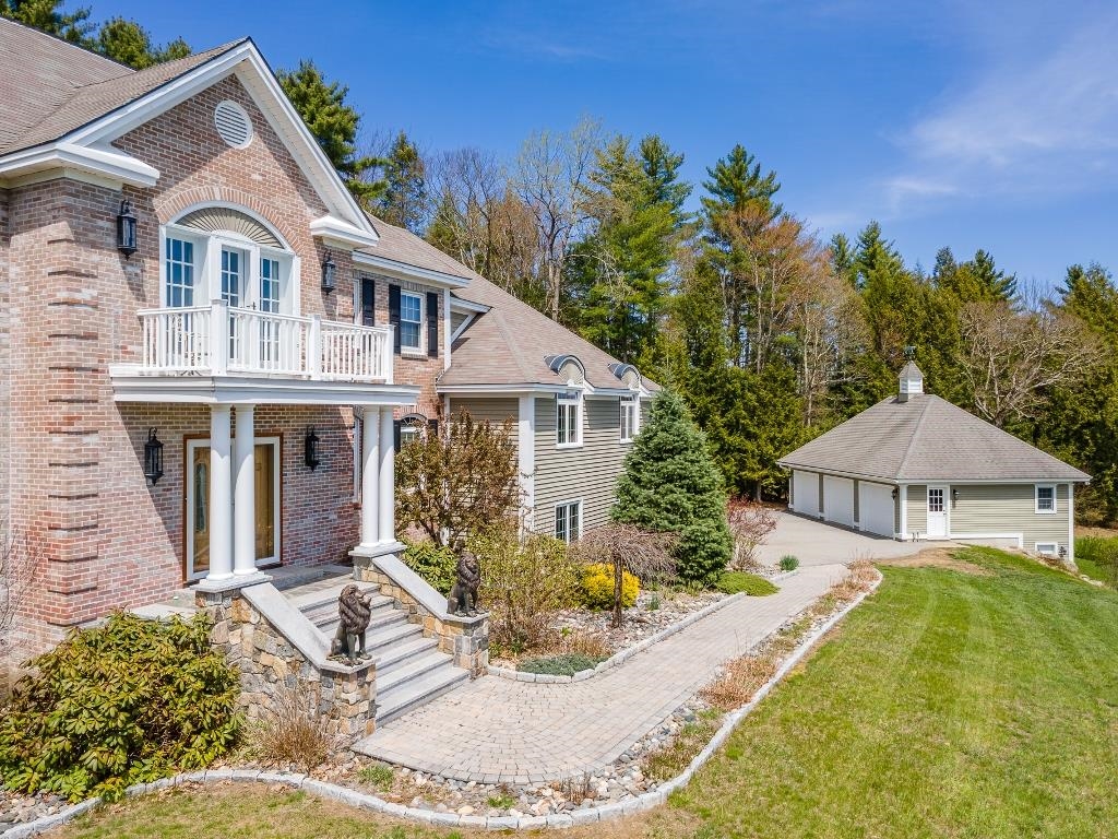 101 Highland Circle