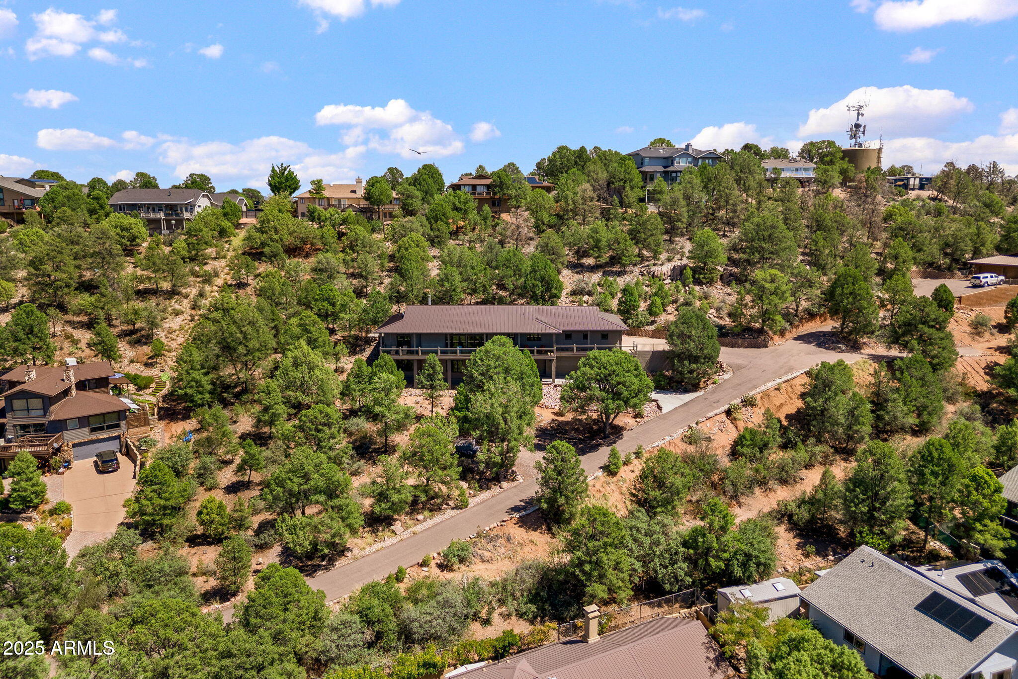 1003 N ARROWHEAD Drive