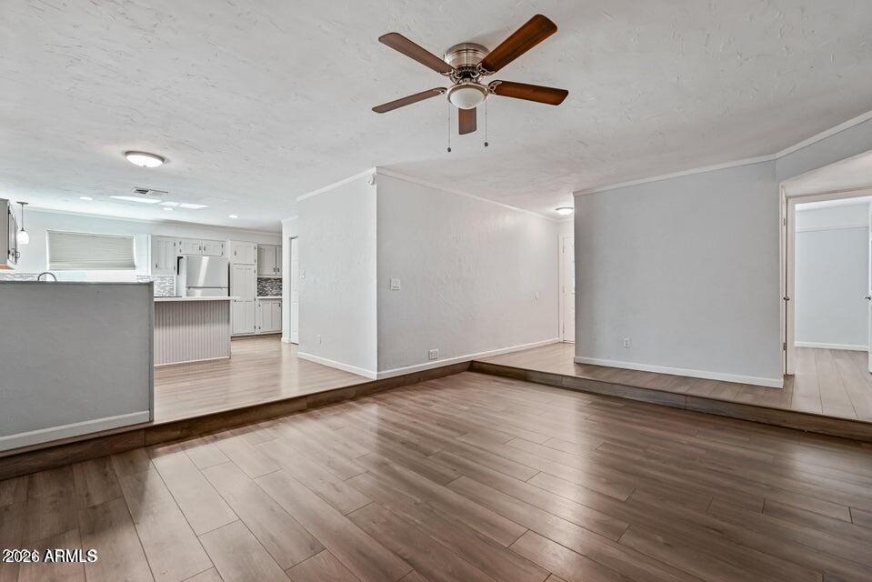 6133 W Tierra Buena Lane