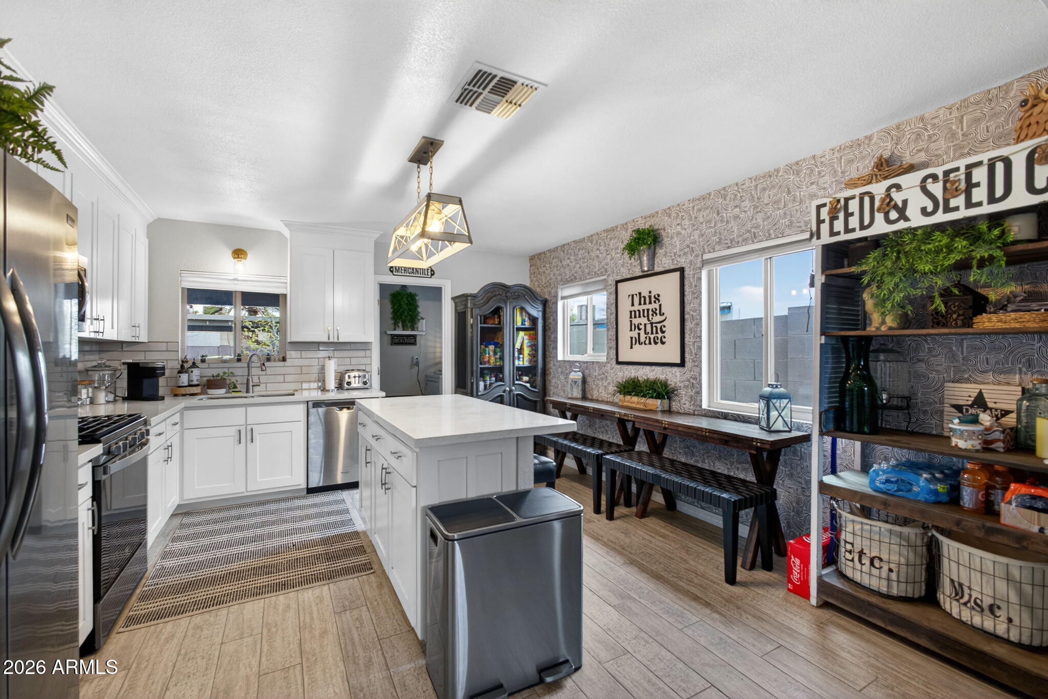 1513 E SHERIDAN Street