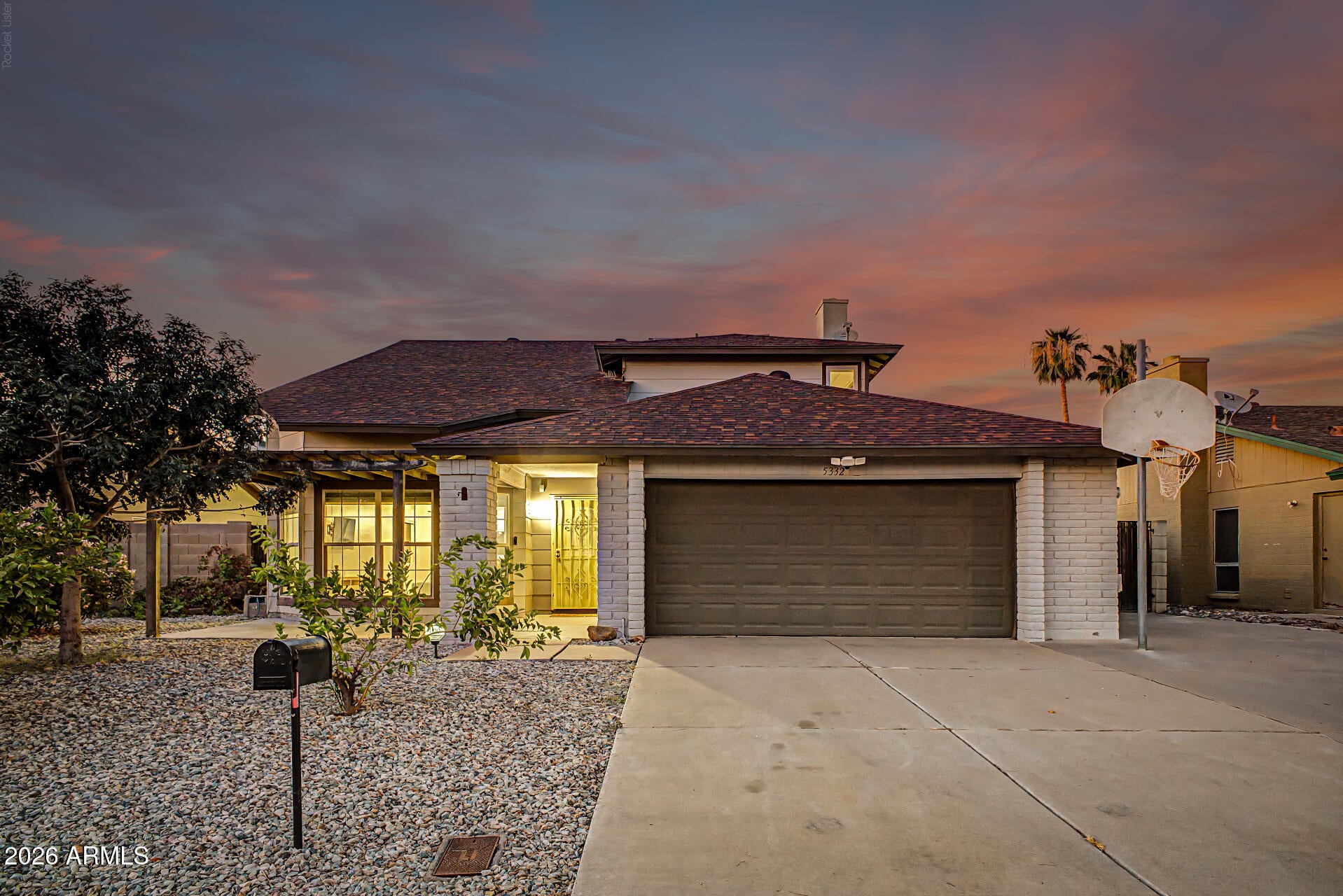 5332 W POINSETTIA Drive