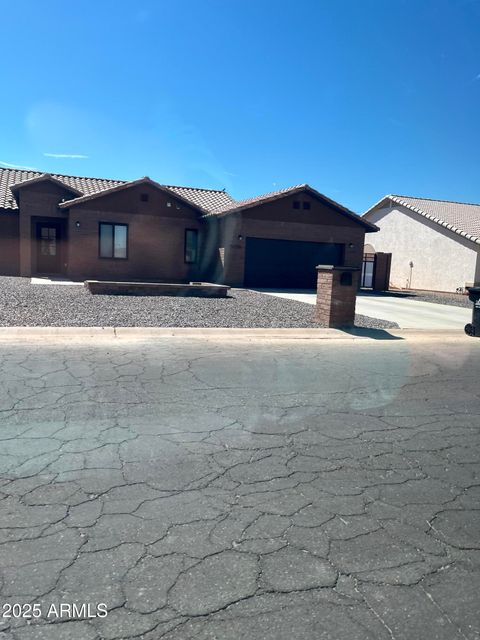 15230 S COUNTRY CLUB Way Arizona City AZ 85123