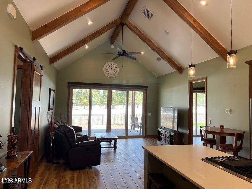 827 S TORREY PINES Drive