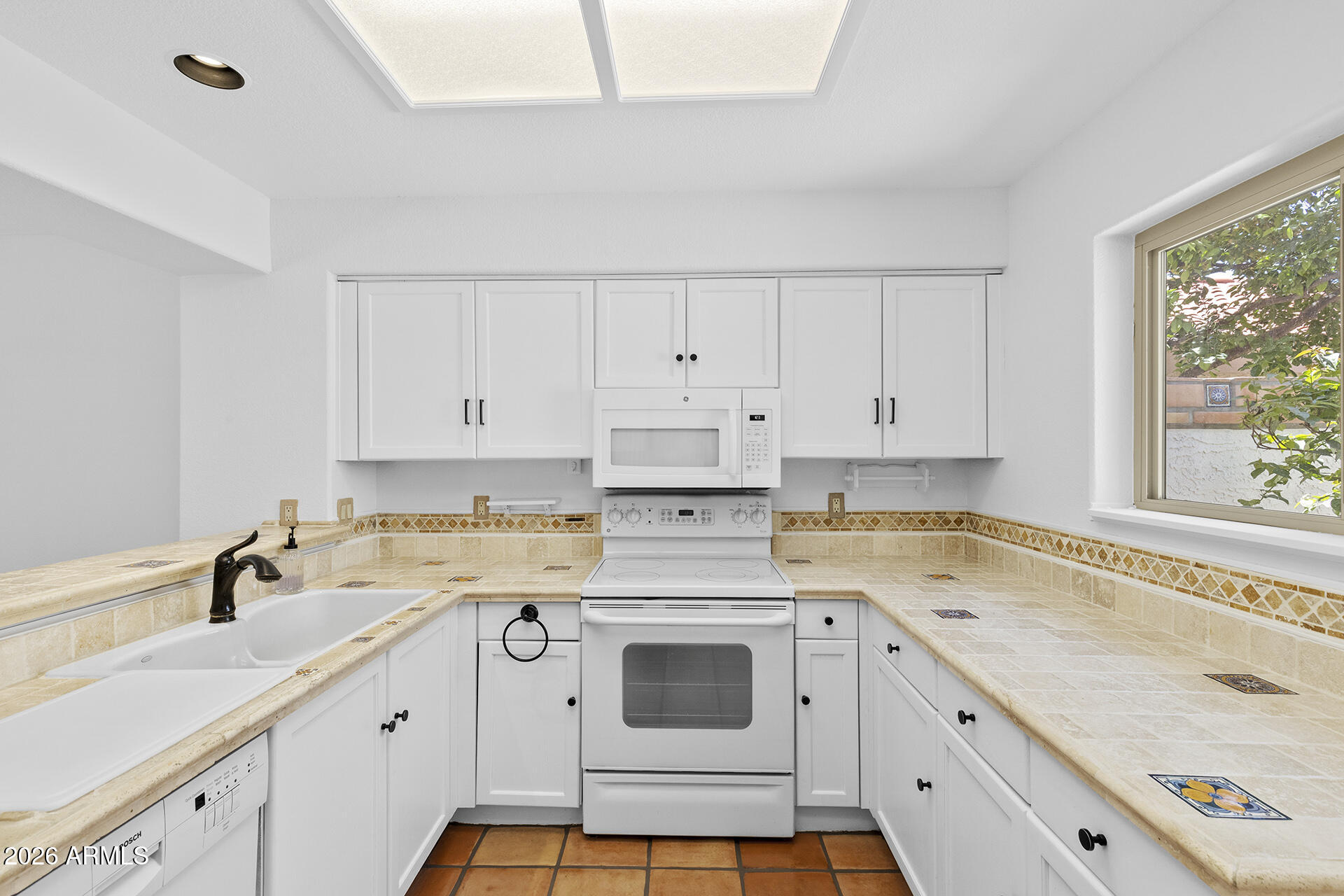 MISSION MONTEREY UNIT 2 - Residential