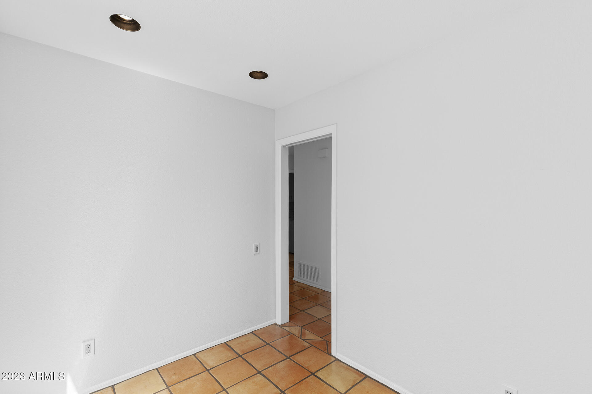 MISSION MONTEREY UNIT 2 - Residential