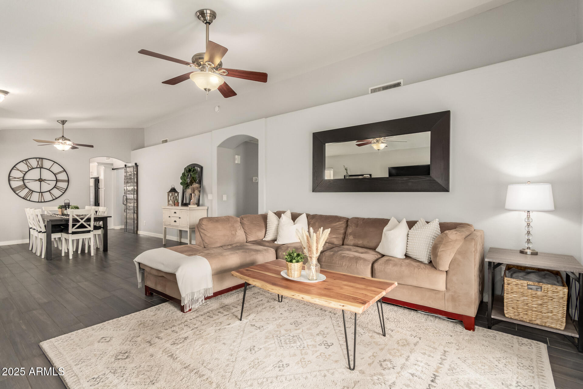 24 S WILLOW CREEK Street