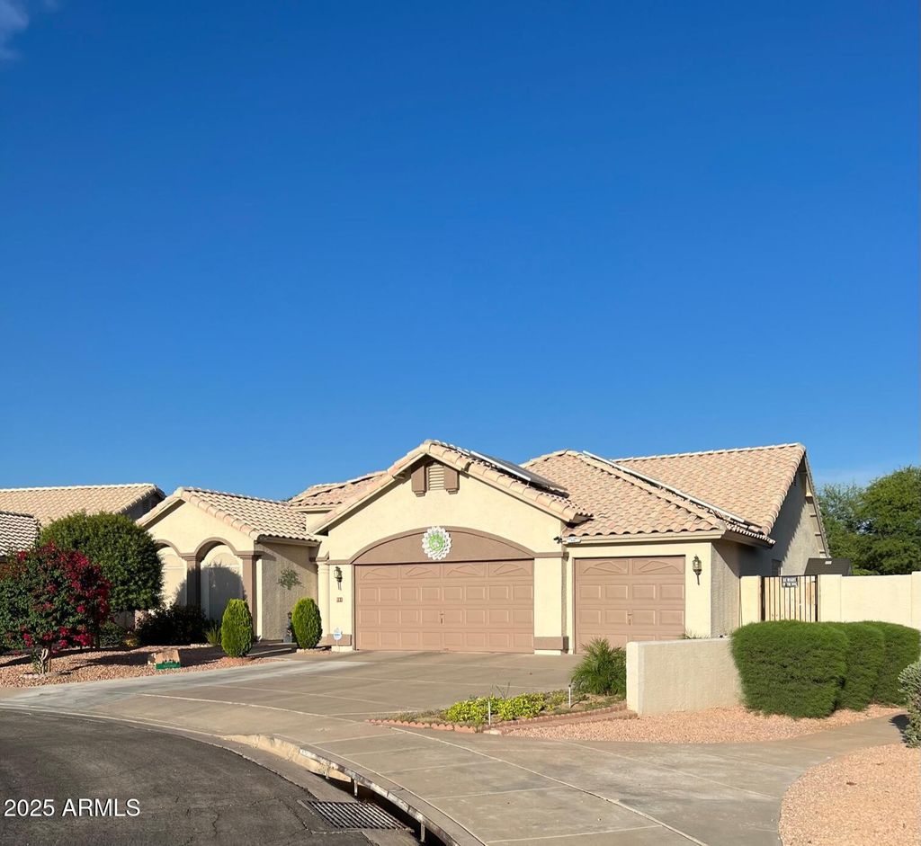 Photo of 731 S Pueblo Street, Gilbert, AZ 85233 (MLS # 6922513)