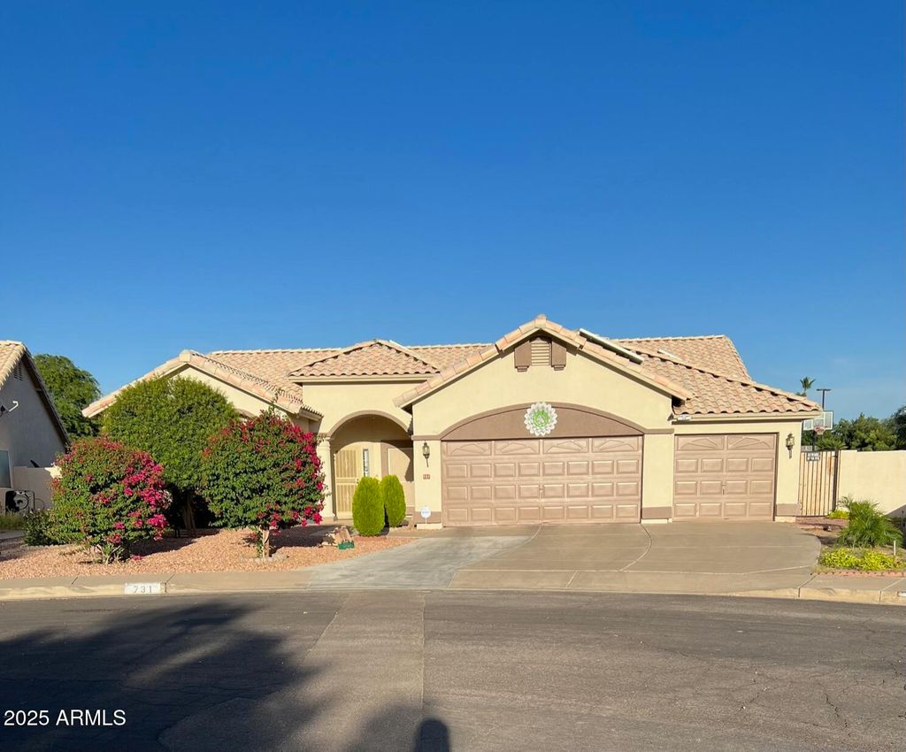 Photo of 731 S Pueblo Street, Gilbert, AZ 85233 (MLS # 6922513)