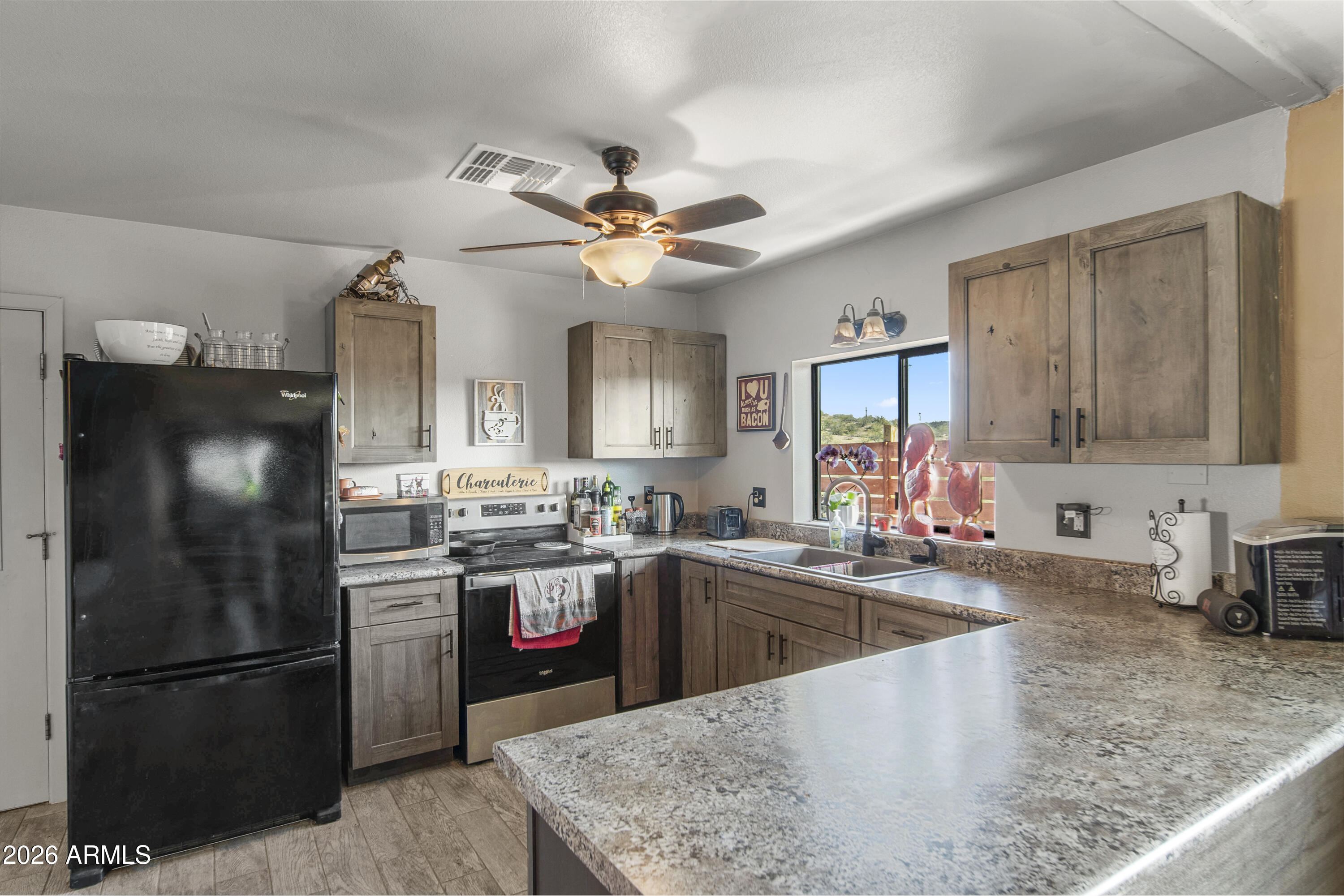 52032 N 297th Avenue