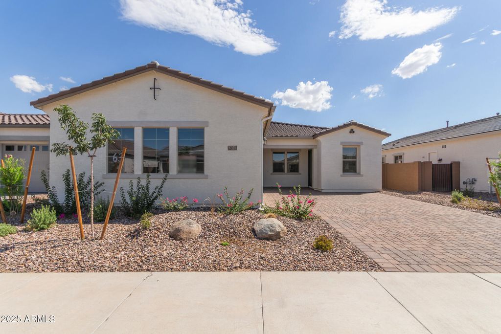 Photo of 12013 W Marguerite Avenue, Avondale, AZ 85323 (MLS # 6890039)