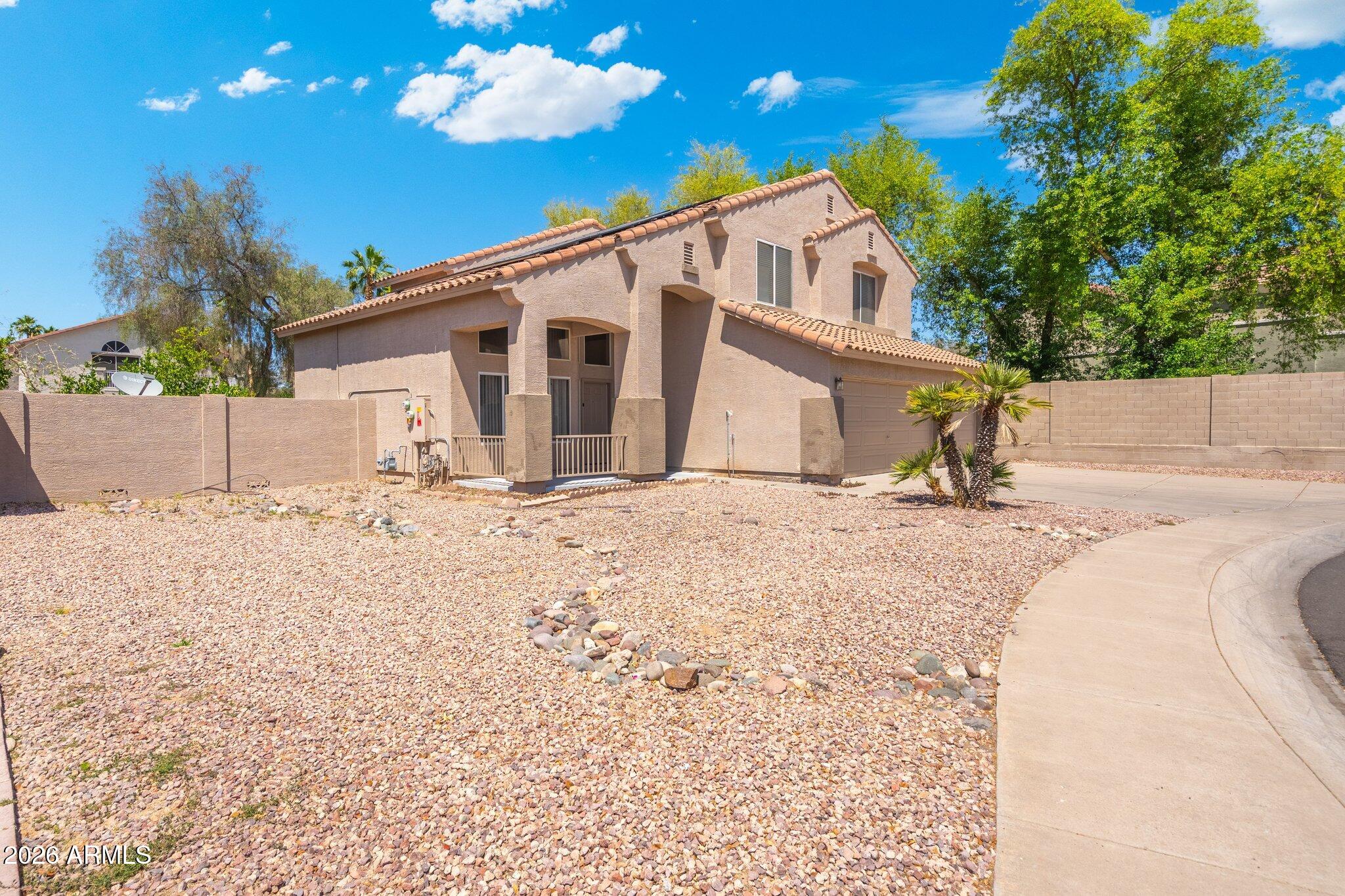 1254 W BROWNING Way