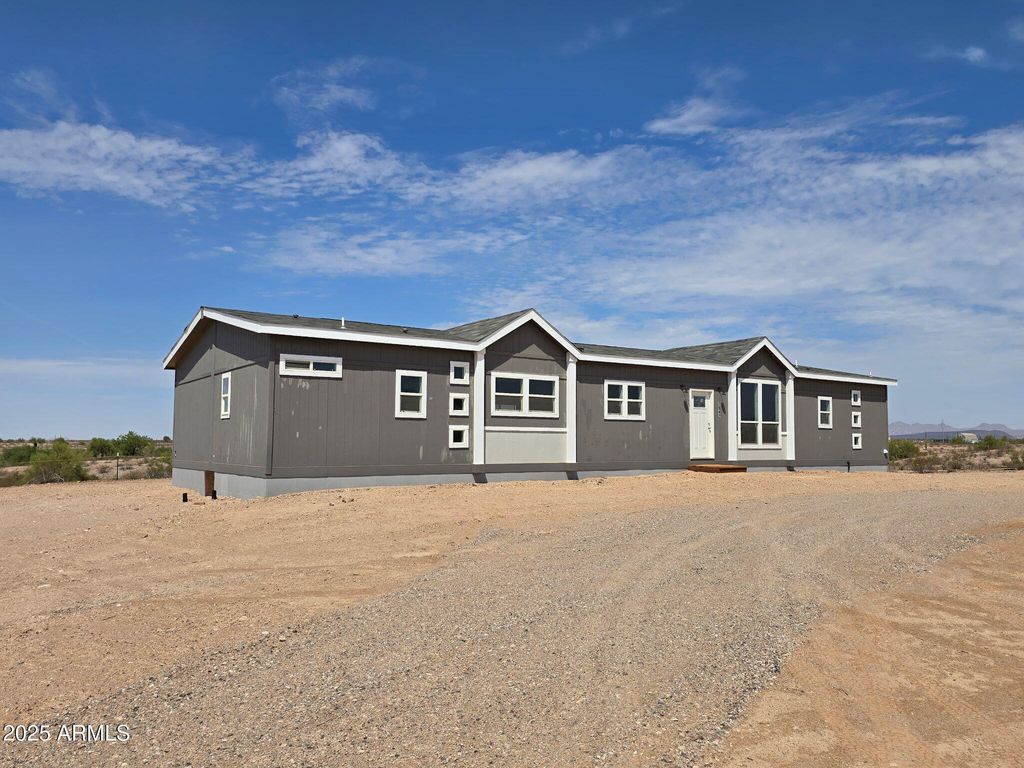 Photo of 2942 N 333rd Avenue, Tonopah, AZ 85354 (MLS # 6973356)