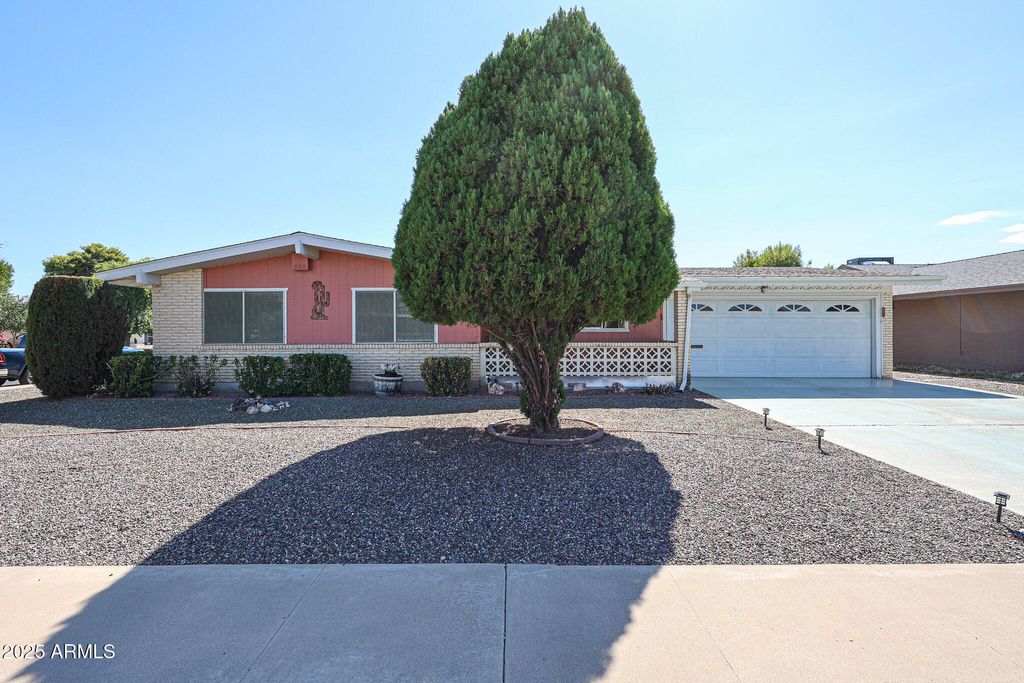 Photo of 10301 W Salem Drive, Sun City, AZ 85351 (MLS # 6908636)