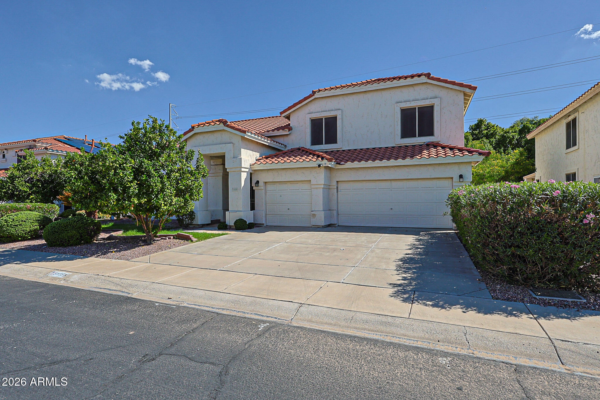 5819 W WETHERSFIELD Drive