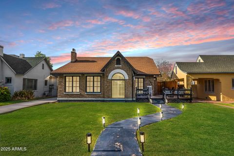 1126 W PORTLAND Street Phoenix AZ 85007