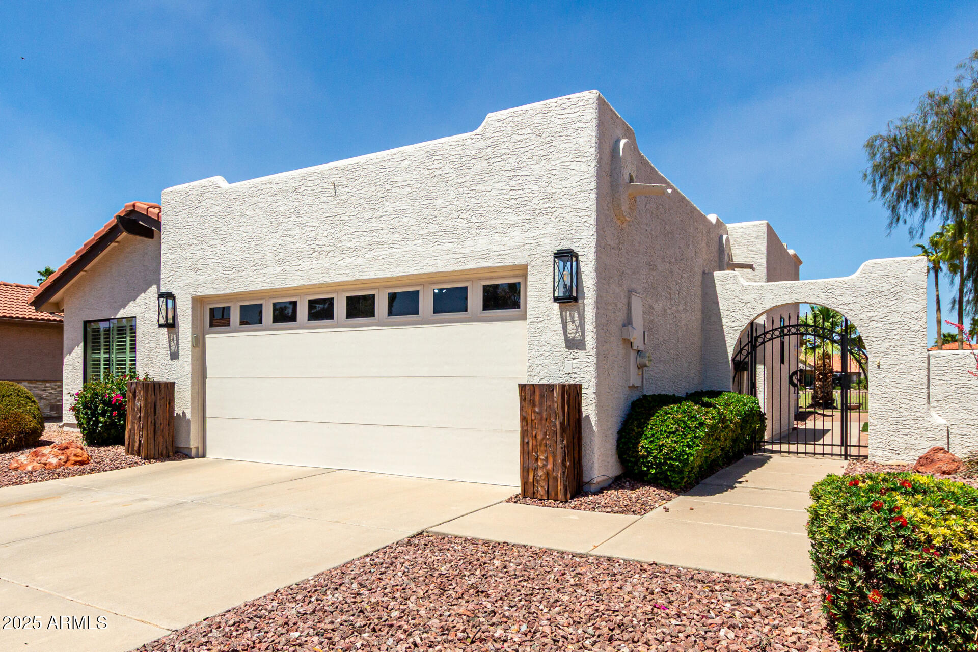 10826 E NAVAJO Drive
