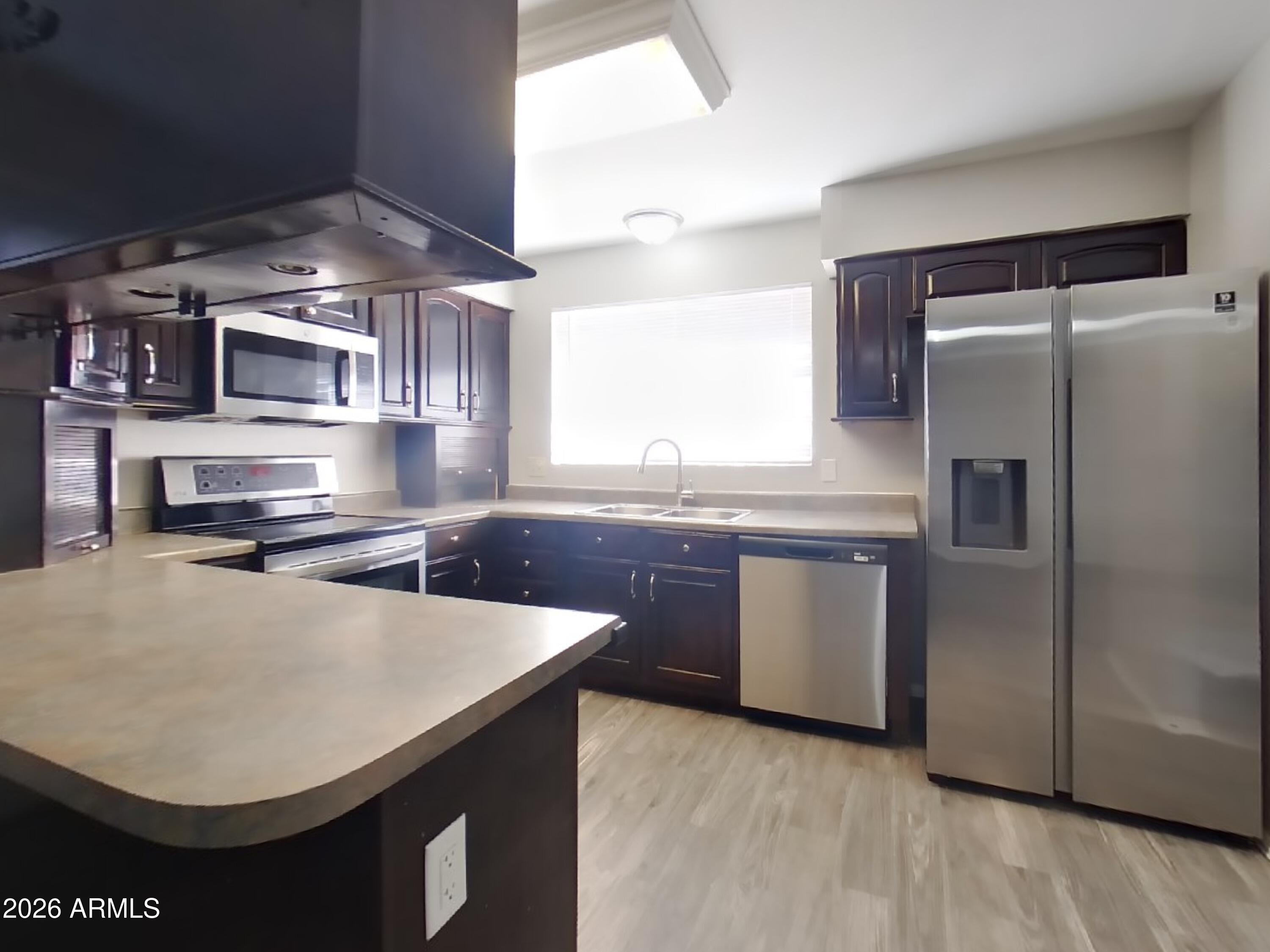 3519 W CHARLESTON Avenue