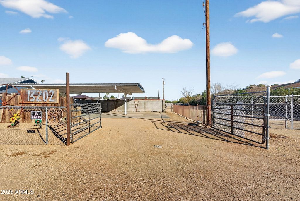 Photo of 13202 W Ocotillo Road, Glendale, AZ 85307 (MLS # 6970140)