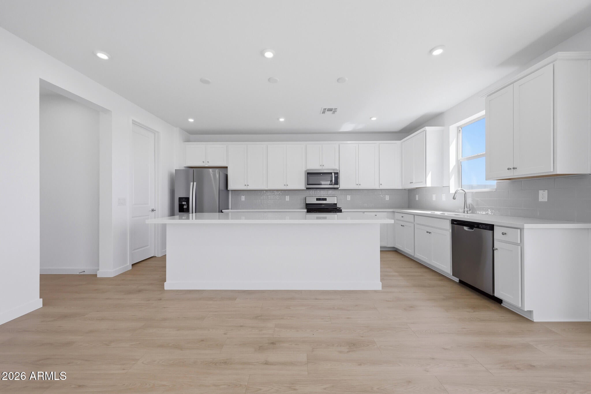 3009 E Villa Avenue