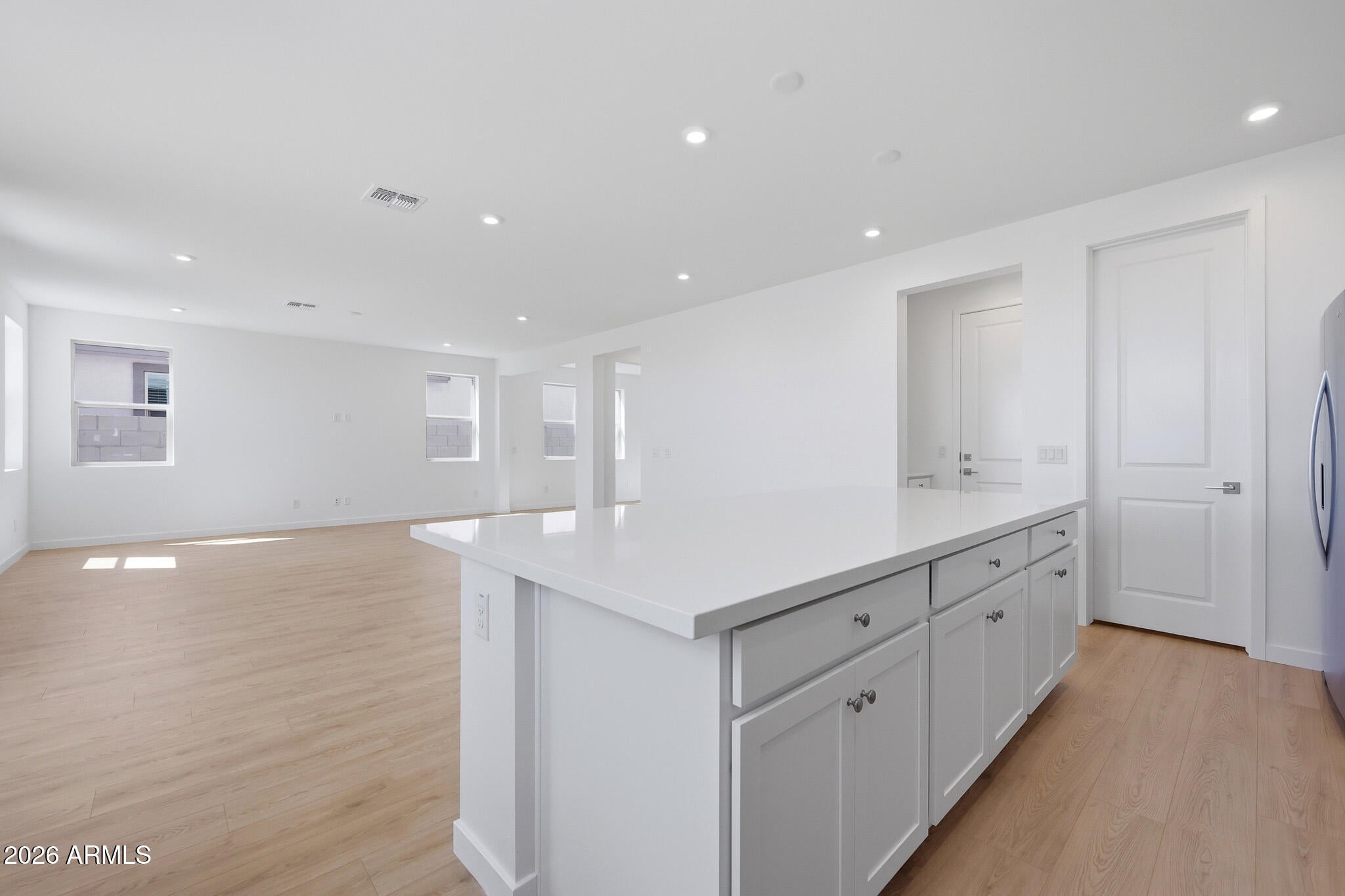 3009 E Villa Avenue