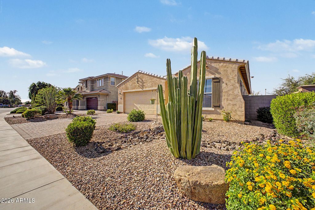 Photo of 3100 E Mahogany Place, Chandler, AZ 85249 (MLS # 7021248)