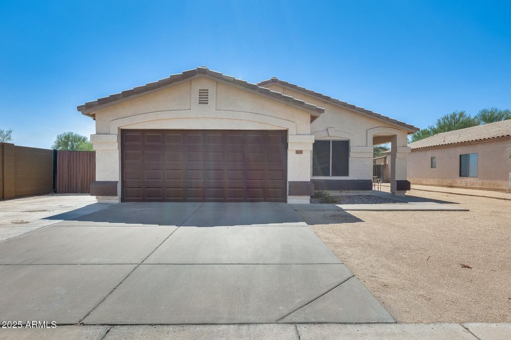 Photo of 16011 W Monroe Street, Goodyear, AZ 85338 (MLS # 6924510)
