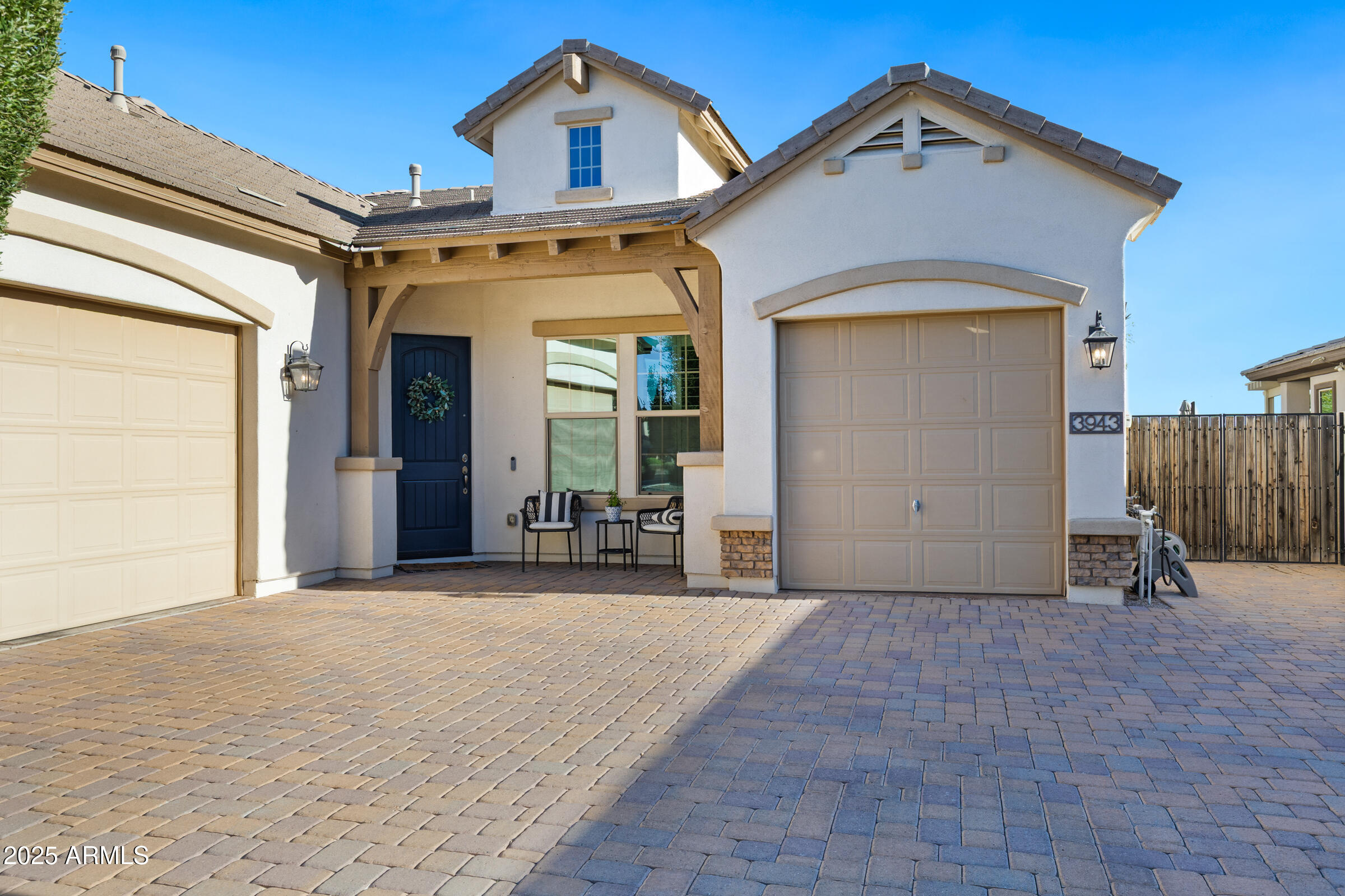 3943 E SAN CARLOS Place