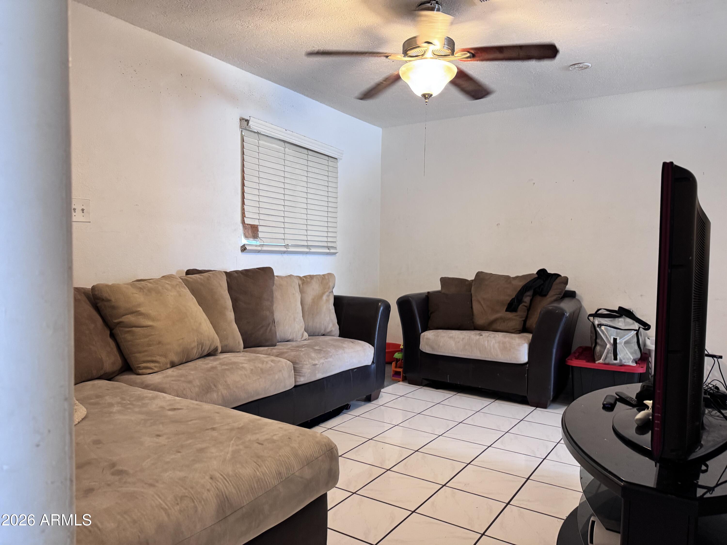 2825 W Madison Street