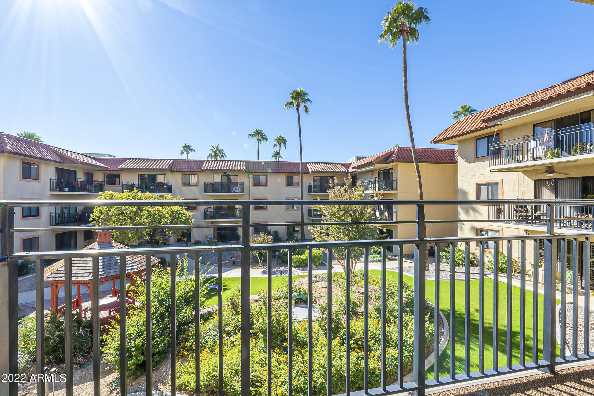 10330 W THUNDERBIRD Boulevard B204