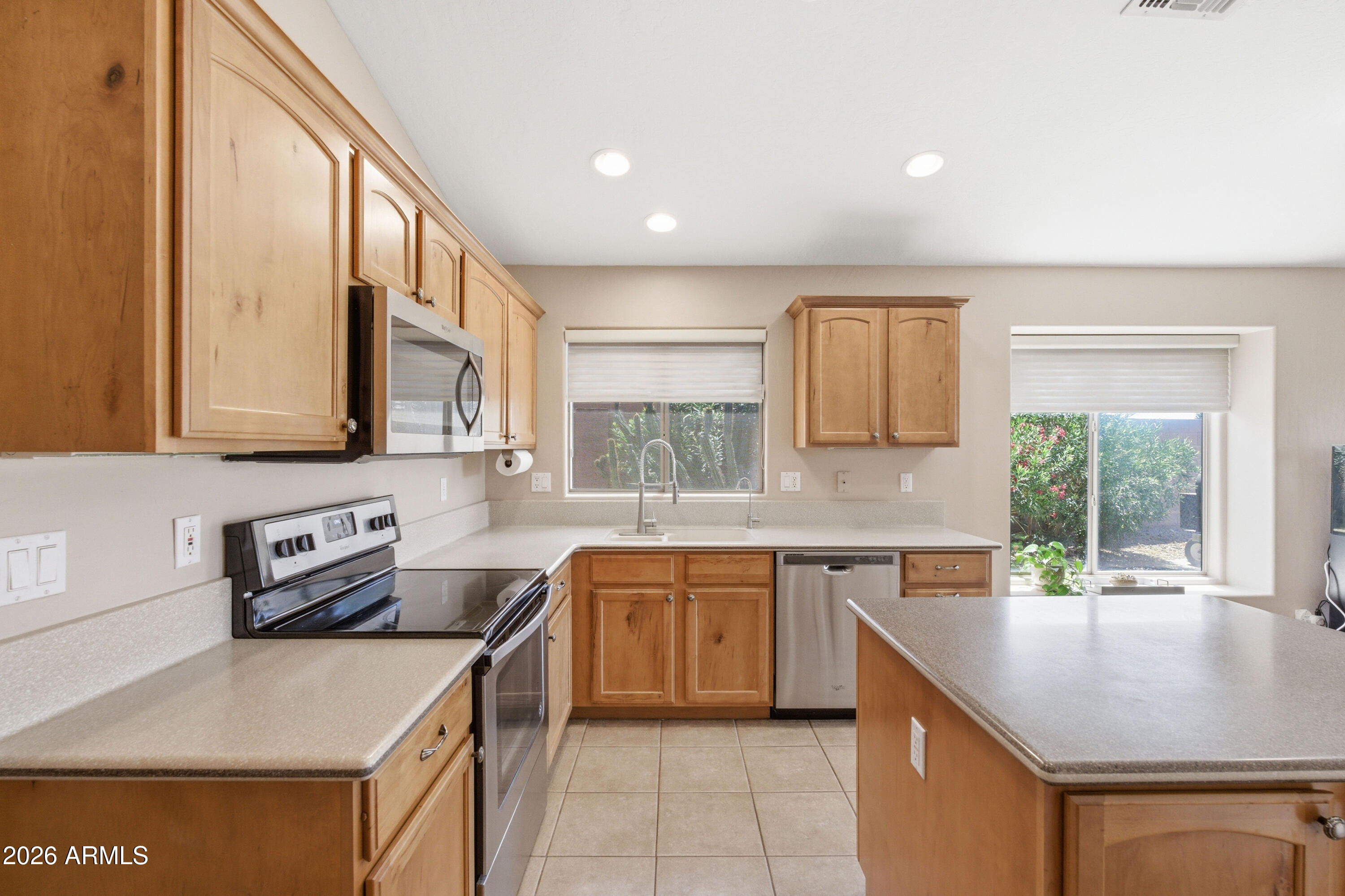 LAKEVIEW GARDENS - Residential