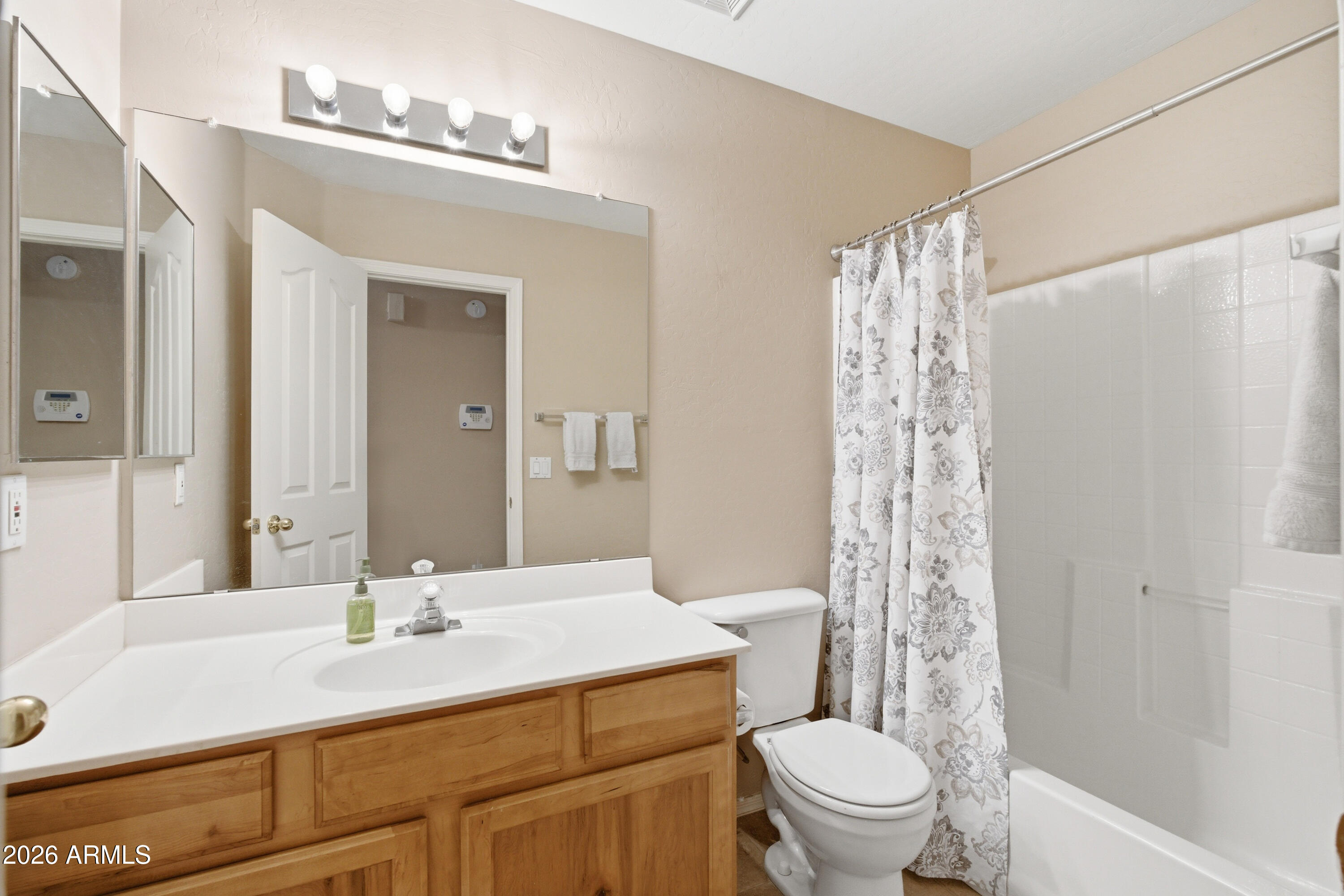 LAKEVIEW GARDENS - Residential