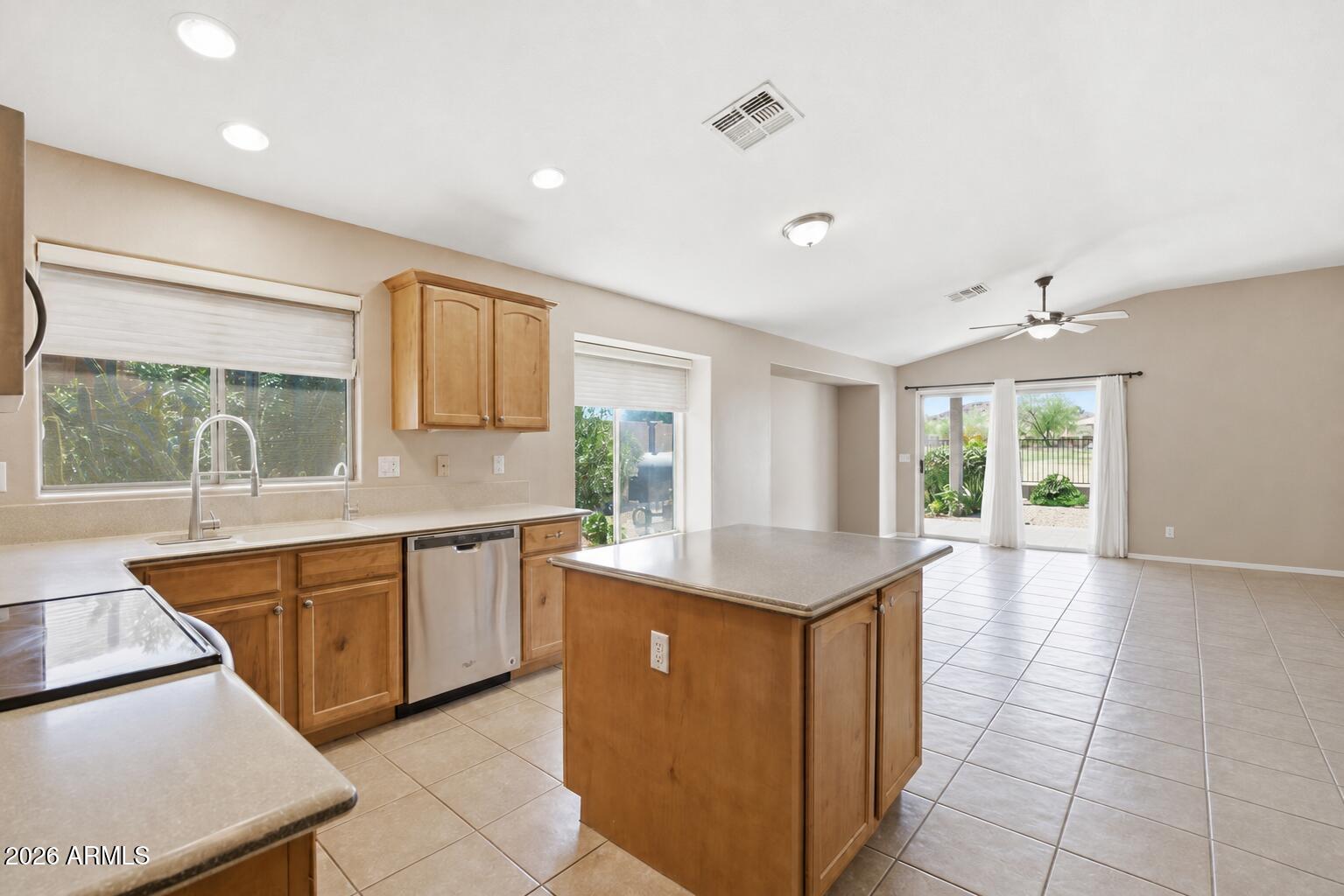 LAKEVIEW GARDENS - Residential