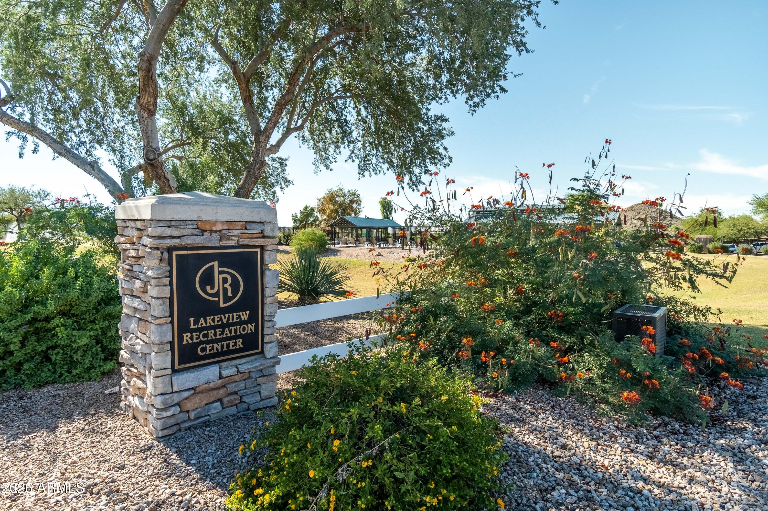 LAKEVIEW GARDENS - Residential