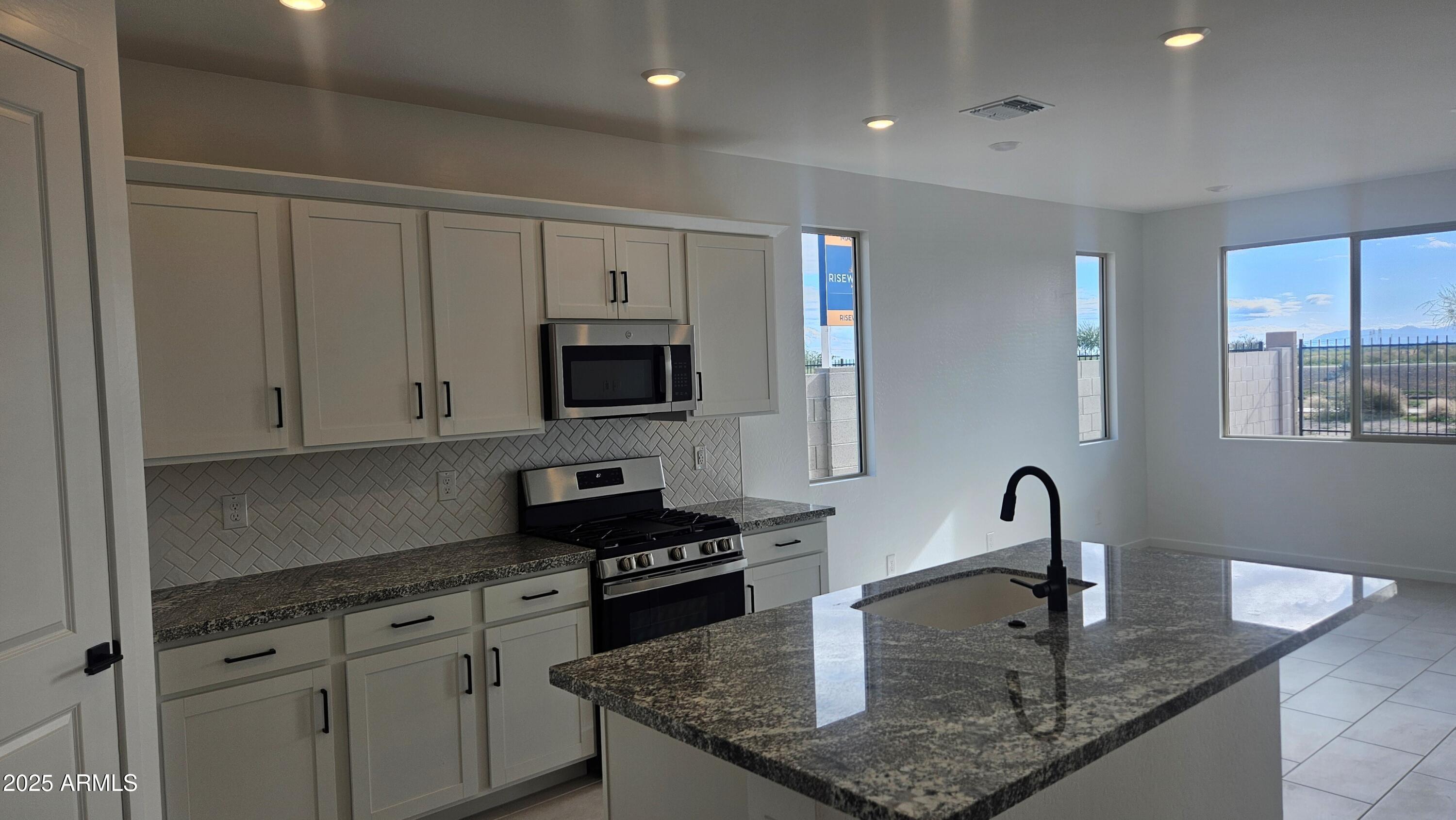 15559 W HACKAMORE Drive