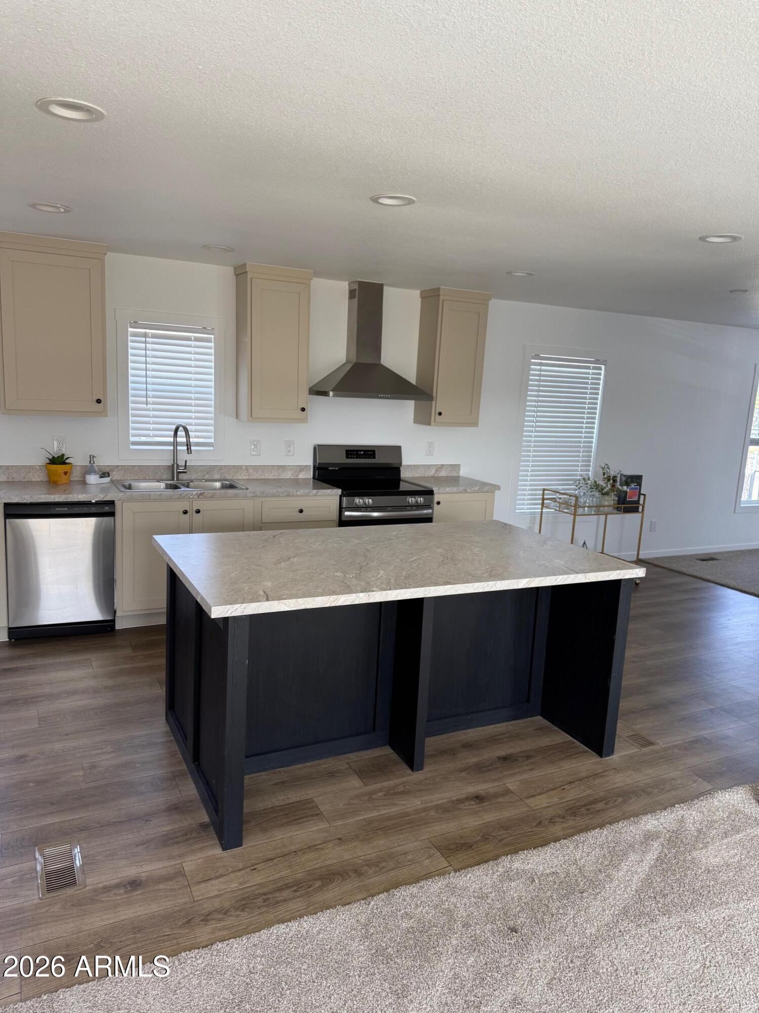 2548 S Kadomoto Drive