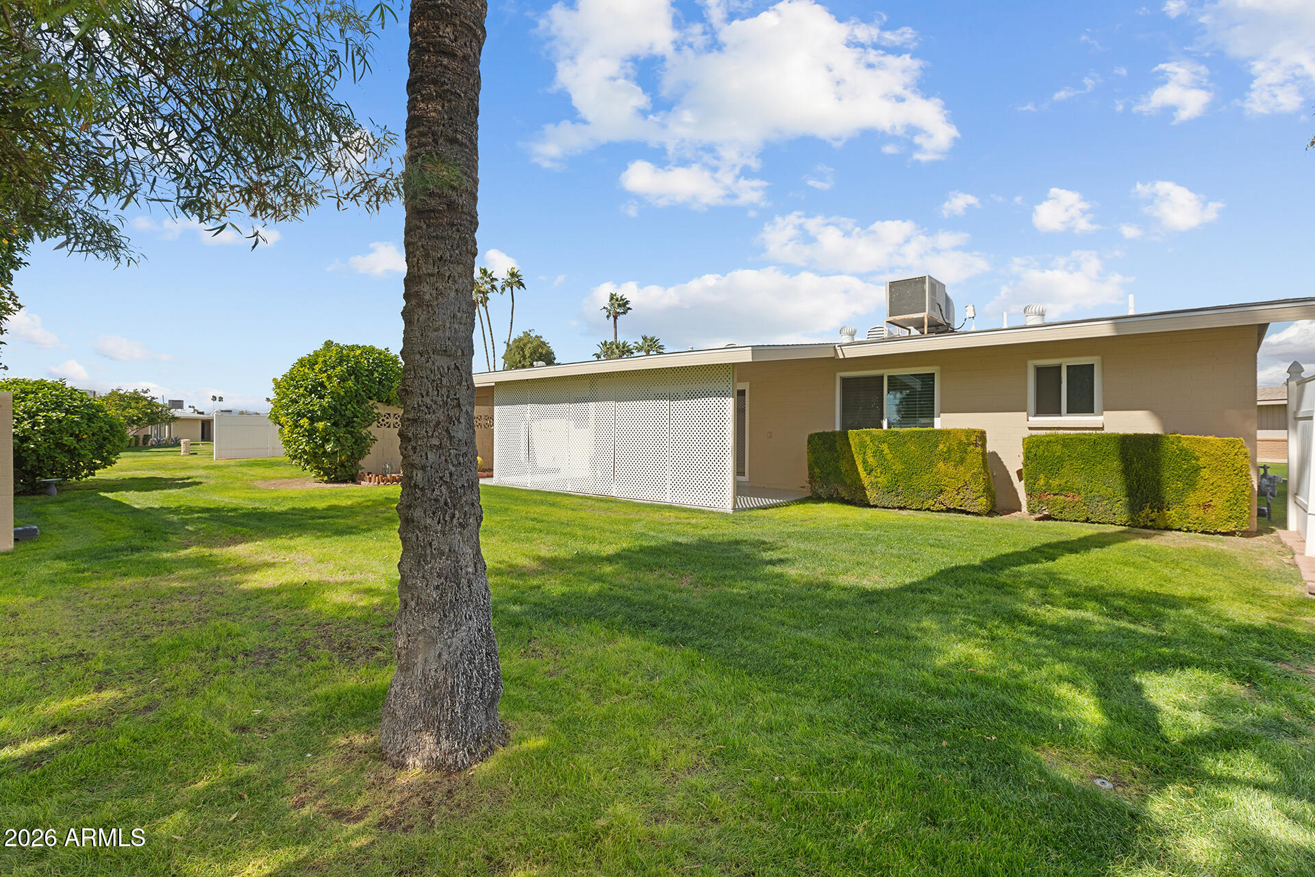 10401 W CORTE DEL SOL OESTE --