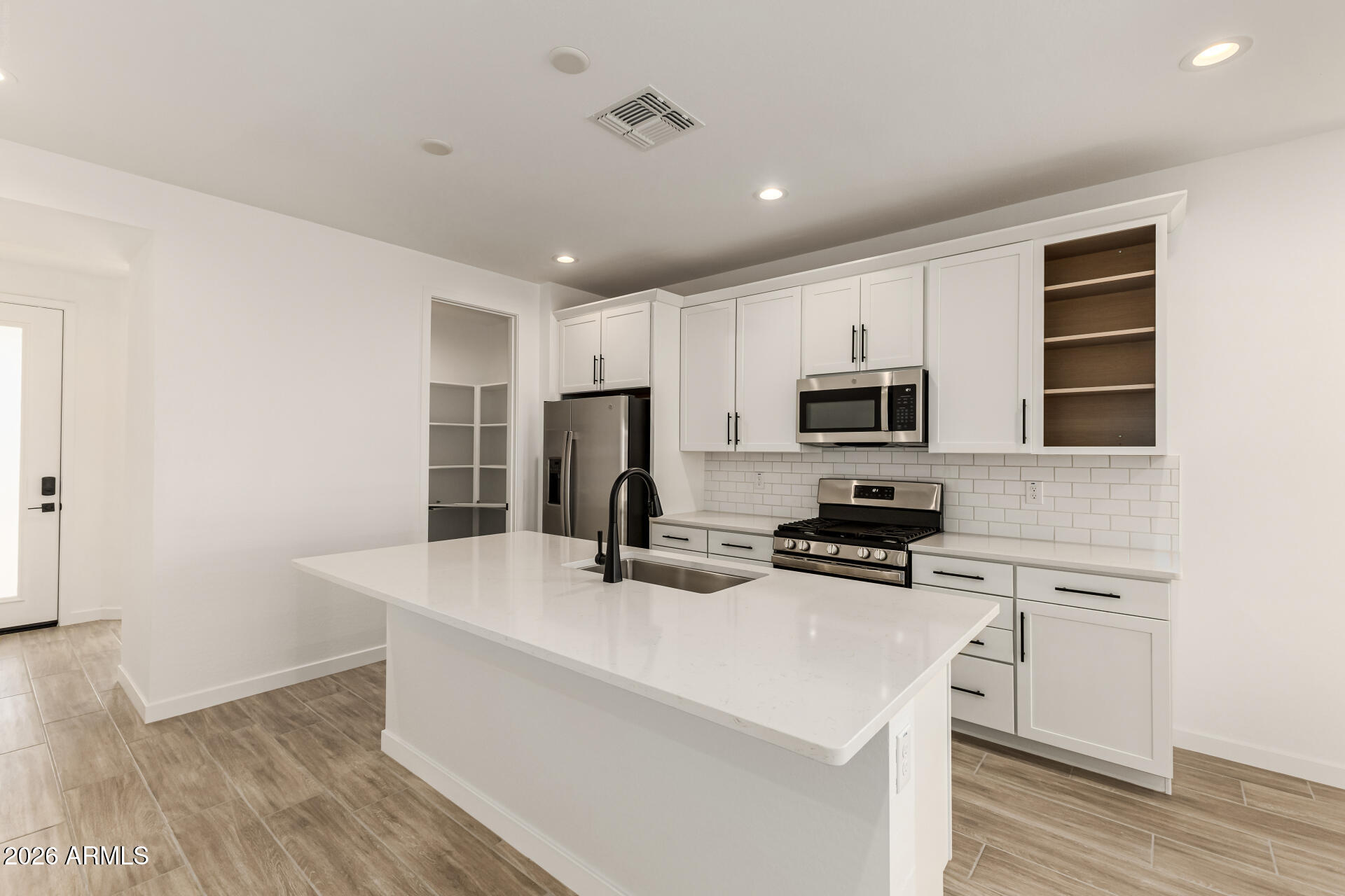 15850 W VOGEL Avenue