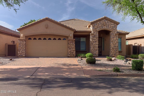 3433 W LANGUID LN, PHOENIX, AZ 85086 - Image 006d5cbff45054d71de248ec98b331a0/1489953903