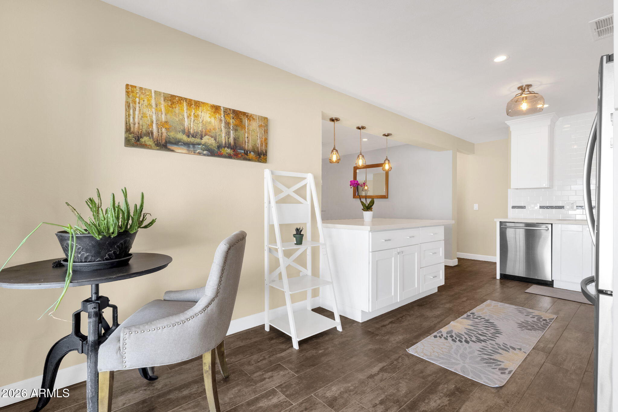 8614 E SHERIDAN Street