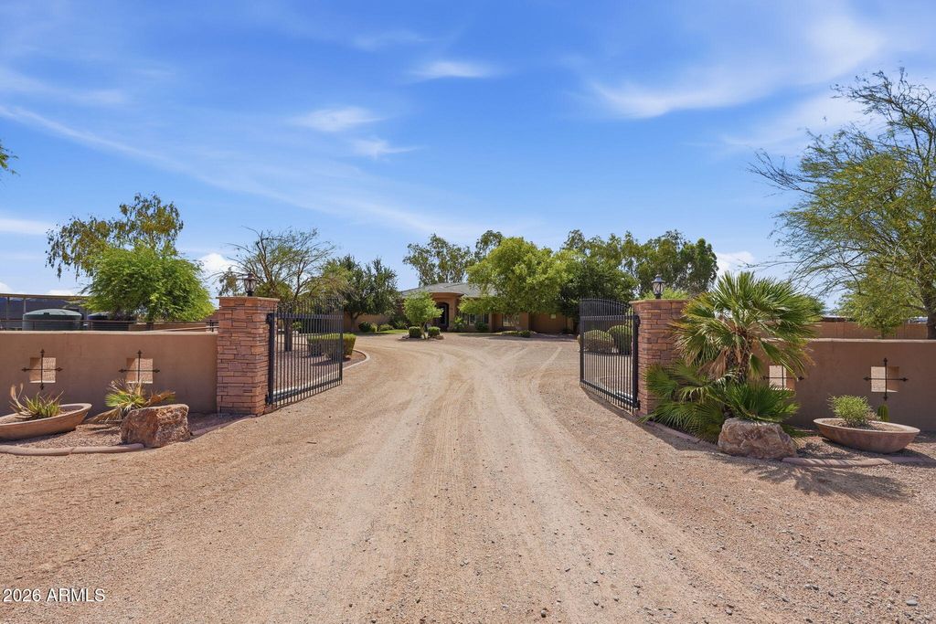 Photo of 1793 N Bianco Road, Casa Grande, AZ 85193 (MLS # 7039055)
