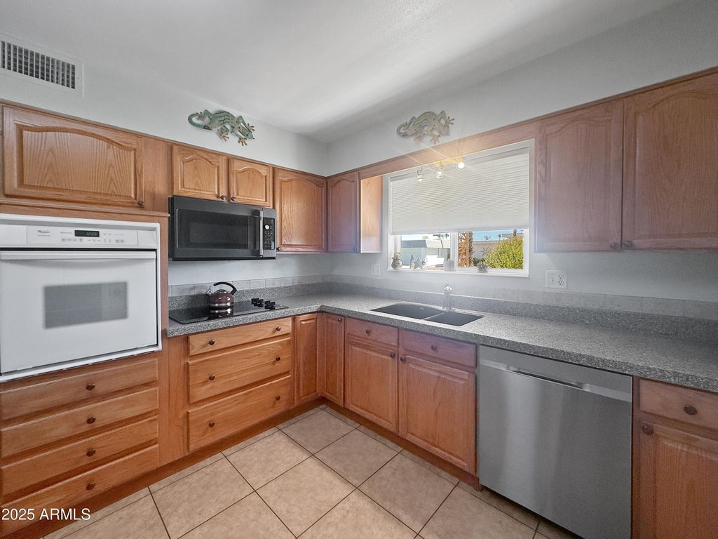 Photo of 13828 N Whispering Lake Drive, Sun City, AZ 85351 (MLS # 6966902)