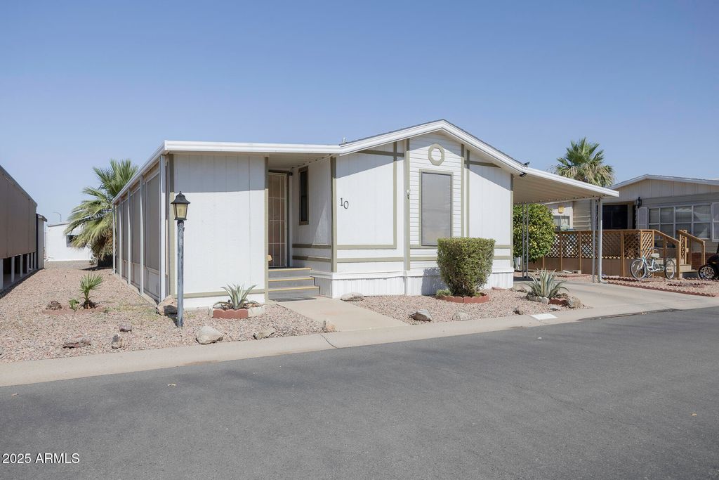 Photo of 450 W Sunwest Drive #10, Casa Grande, AZ 85122 (MLS # 6885503)